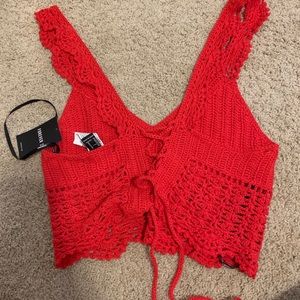 crotchet red cropped tank top